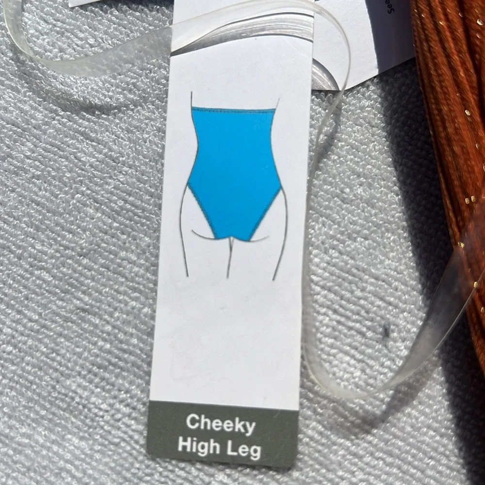 Retro Cheeky high leg one piece - Picture 4 of 4